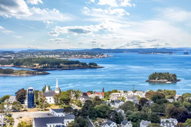 $189,900 | 56 Washington Street, Lubec, ME 04652