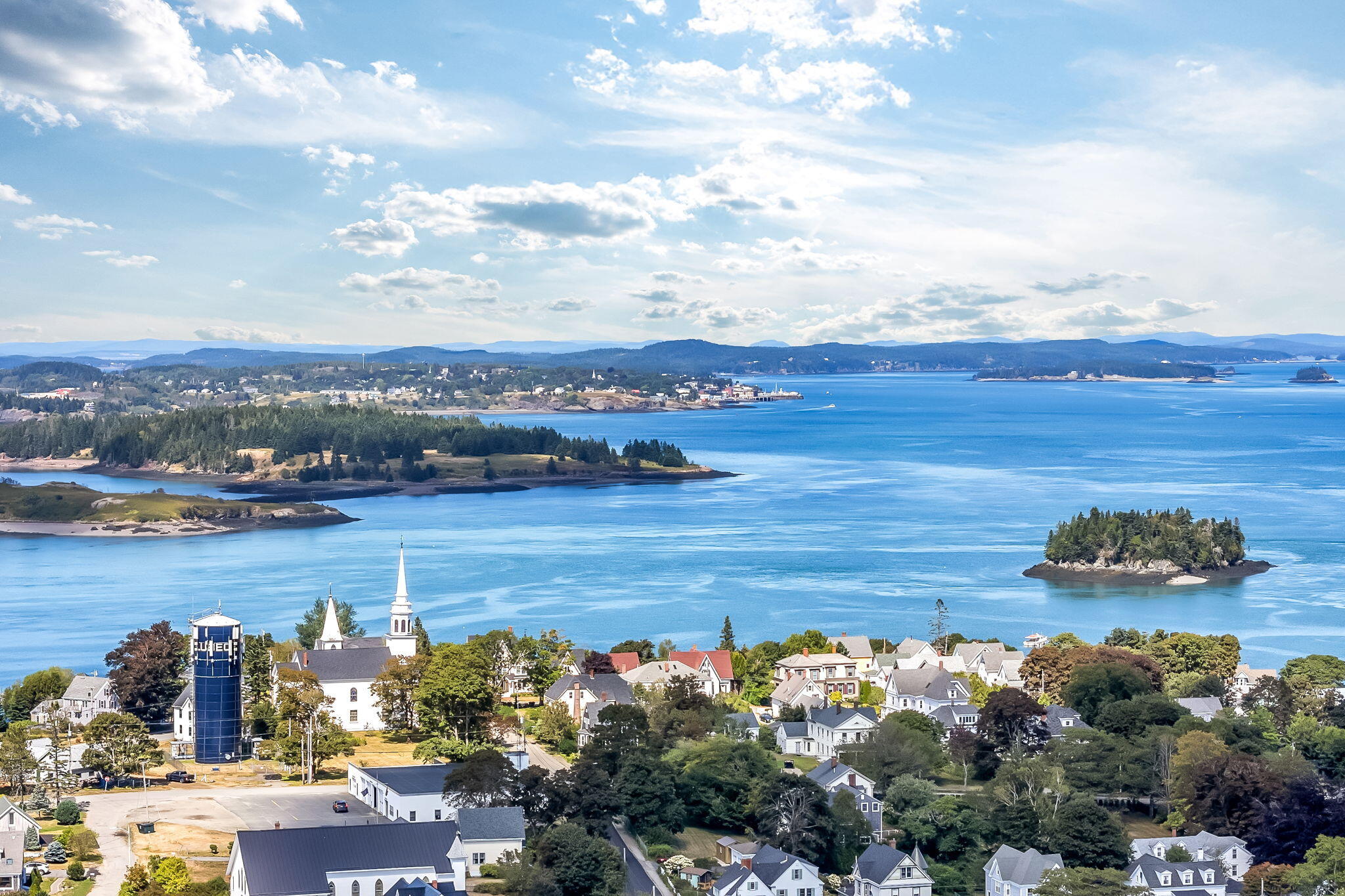 56 Washington Street Lubec, ME 04652 - Photo 3 of 61 8-web-or-mls-56-washington-st