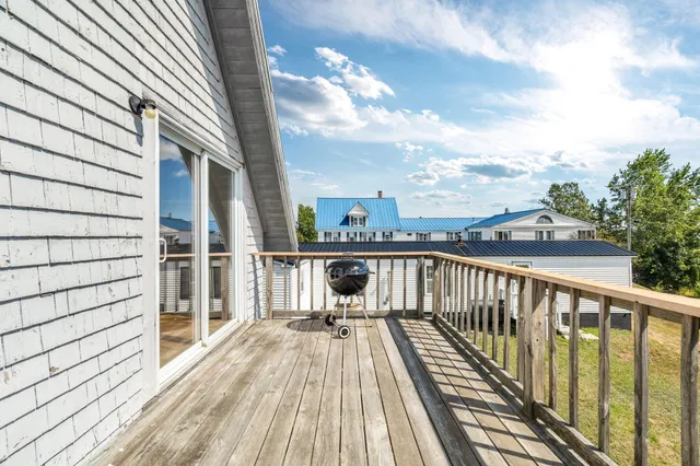 $189,900 | 56 Washington Street, Lubec, ME 04652