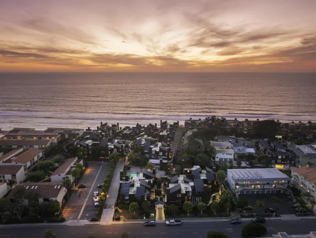 $1,525,000 | 325 South Sierra Avenue, Unit 20, Solana Beach, CA 92075