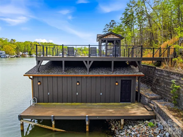 $3,500,000 | 402 Holmstead Drive, Lake Lure, NC 28746