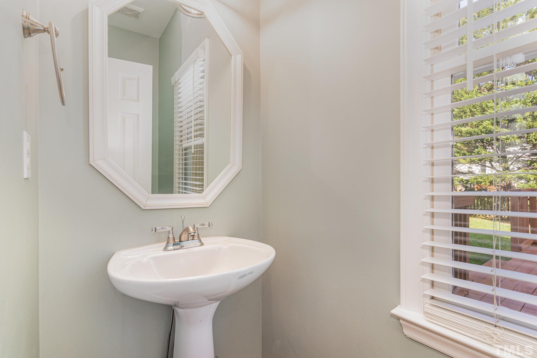 1723 Farmington Grove Drive Raleigh, NC 27614 - Photo 14 of 28 Gallery Image 14