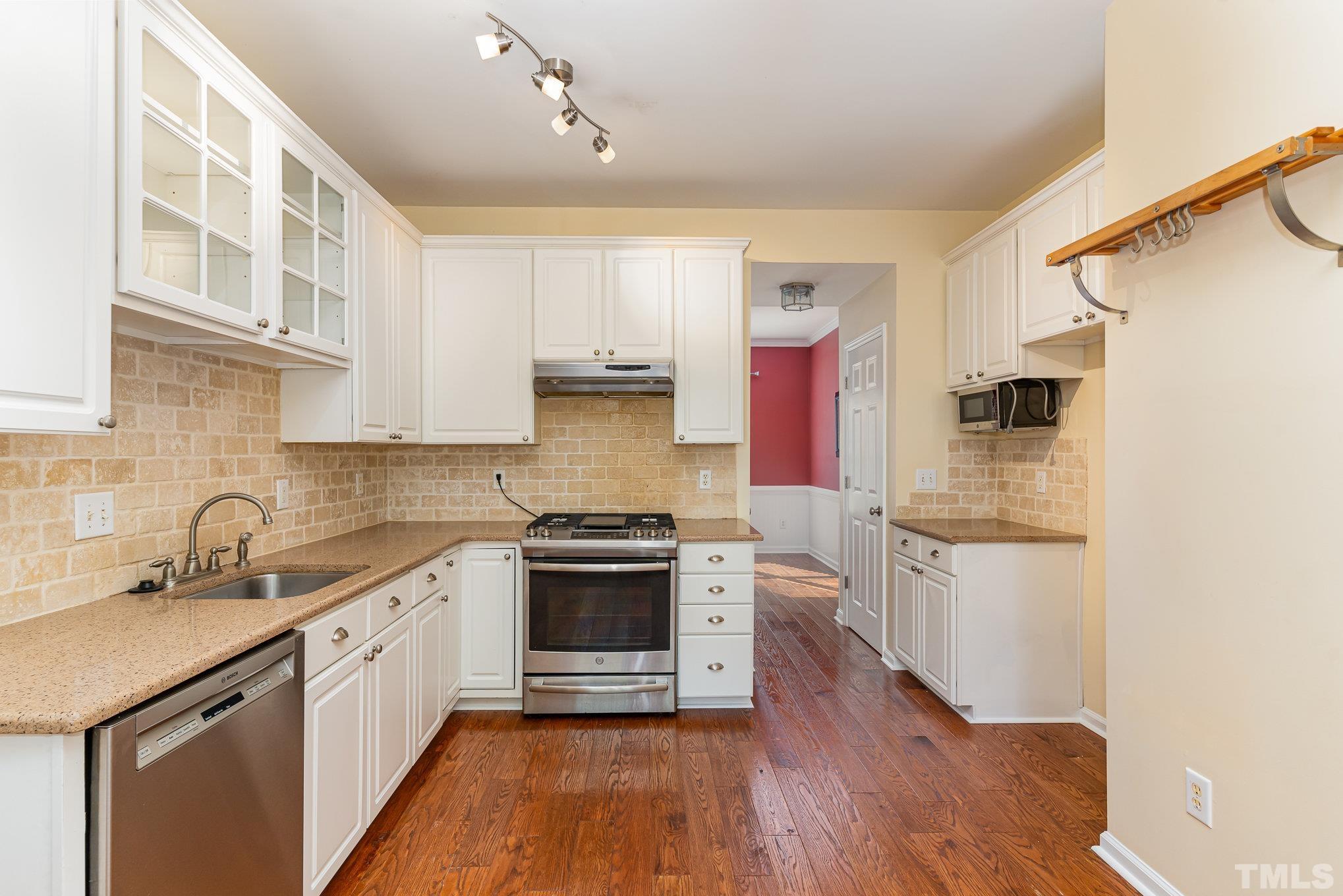 1723 Farmington Grove Drive Raleigh, NC 27614 - Photo 9 of 28 Gallery Image 9