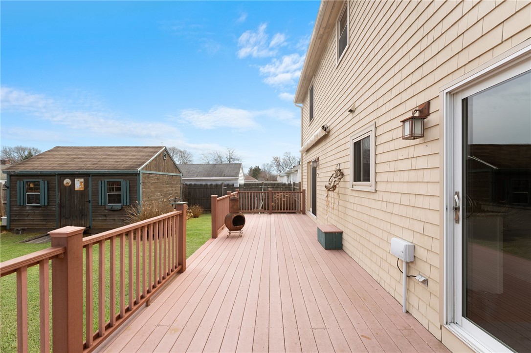 253 Chapmans Avenue Warwick, RI 02886 - Photo 37 of 42