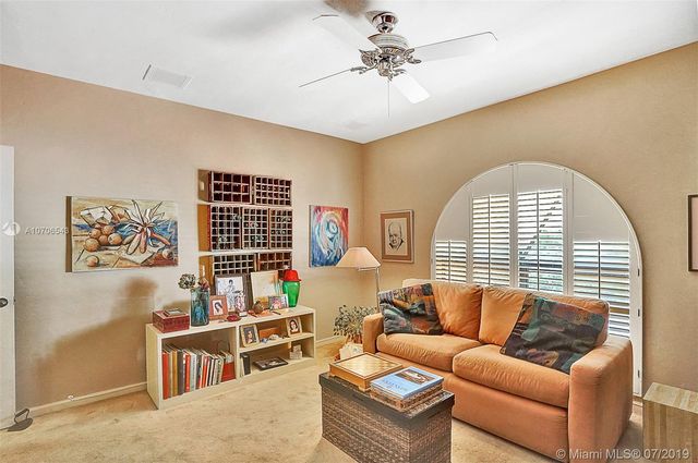 $2,320,000 | 200 Atlantic Isle, Sunny Isles Beach, FL 33160