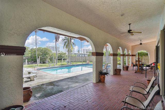 $2,320,000 | 200 Atlantic Isle, Sunny Isles Beach, FL 33160