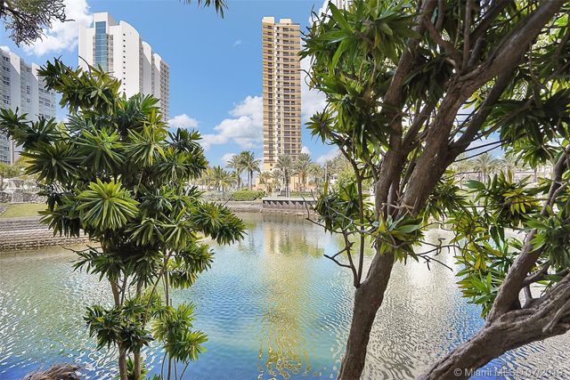 $2,320,000 | 200 Atlantic Isle, Sunny Isles Beach, FL 33160