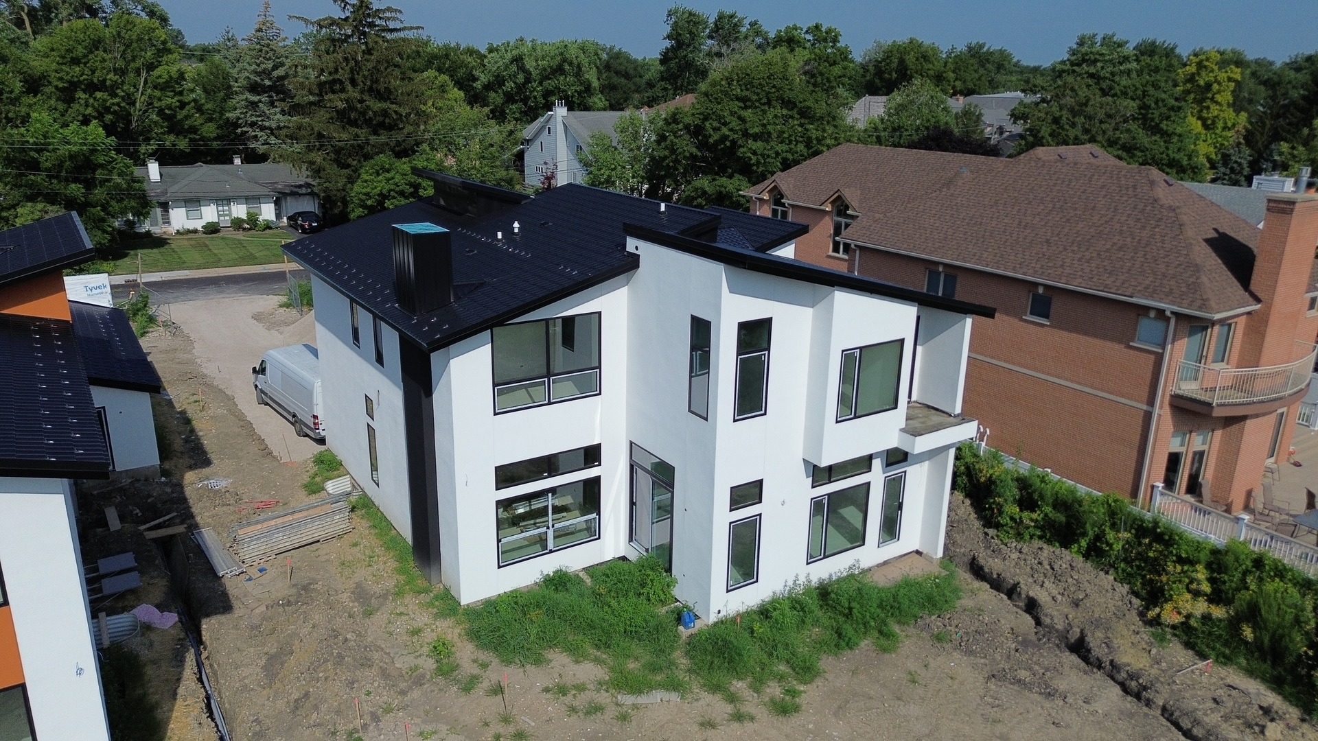795 Greenwood Road Northbrook, IL 60062 - Photo 3 of 6 a aerial view of a house with a yard