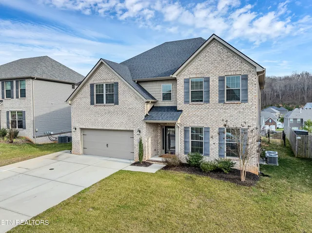 $699,900 | 2128 Antelope Lane, Knoxville, TN 37932