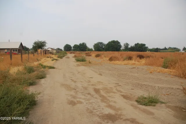 $1,197,000 | Nka Nka Monroe Street, Mabton, WA 98935