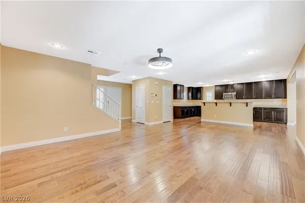 $2,400 | 2057 Self Portrait Street, Henderson, NV 89044