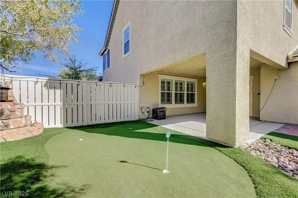 $2,400 | 2057 Self Portrait Street, Henderson, NV 89044