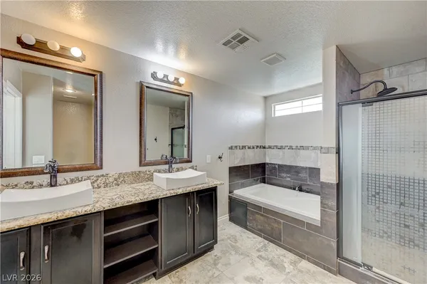 $2,400 | 2057 Self Portrait Street, Henderson, NV 89044