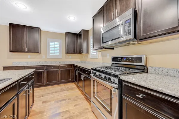 $2,400 | 2057 Self Portrait Street, Henderson, NV 89044