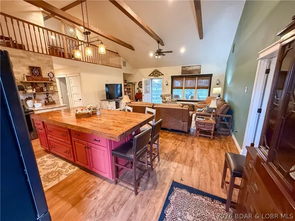 $349,900 | 11301 Hwy Z, Versailles, MO 65084