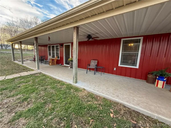 $349,900 | 11301 Hwy Z, Versailles, MO 65084