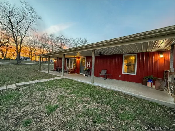 $349,900 | 11301 Hwy Z, Versailles, MO 65084