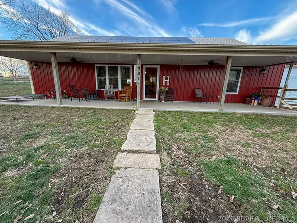 $349,900 | 11301 Hwy Z, Versailles, MO 65084