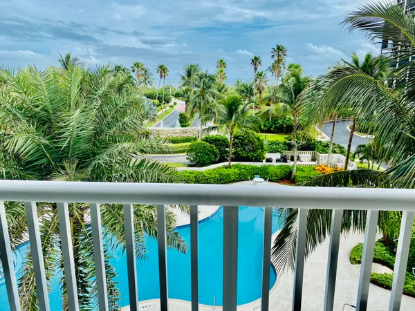 $3,200 | 5049 North Hwy A1A, Unit 402, Fort Pierce, FL 34949