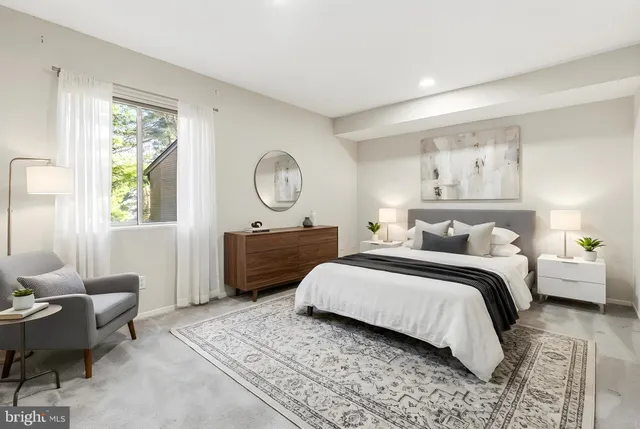 $2,000 | 19431 Brassie Place, Unit 19431, Montgomery Village, MD 20886