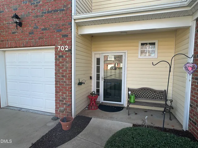 $289,000 | 702 Village Lake Drive, Mebane, NC 27302