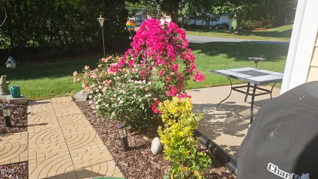 $289,000 | 702 Village Lake Drive, Mebane, NC 27302