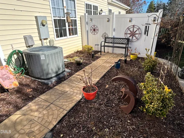 $289,000 | 702 Village Lake Drive, Mebane, NC 27302