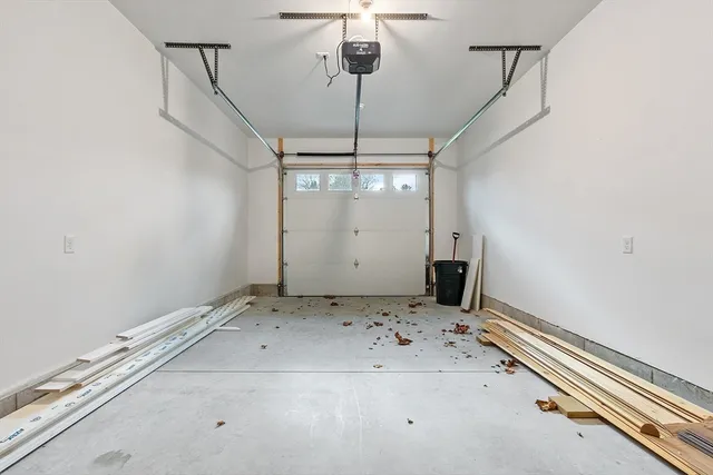 $2,800 | 18 Buttonwood Place, Unit A, Lunenburg, MA 01462