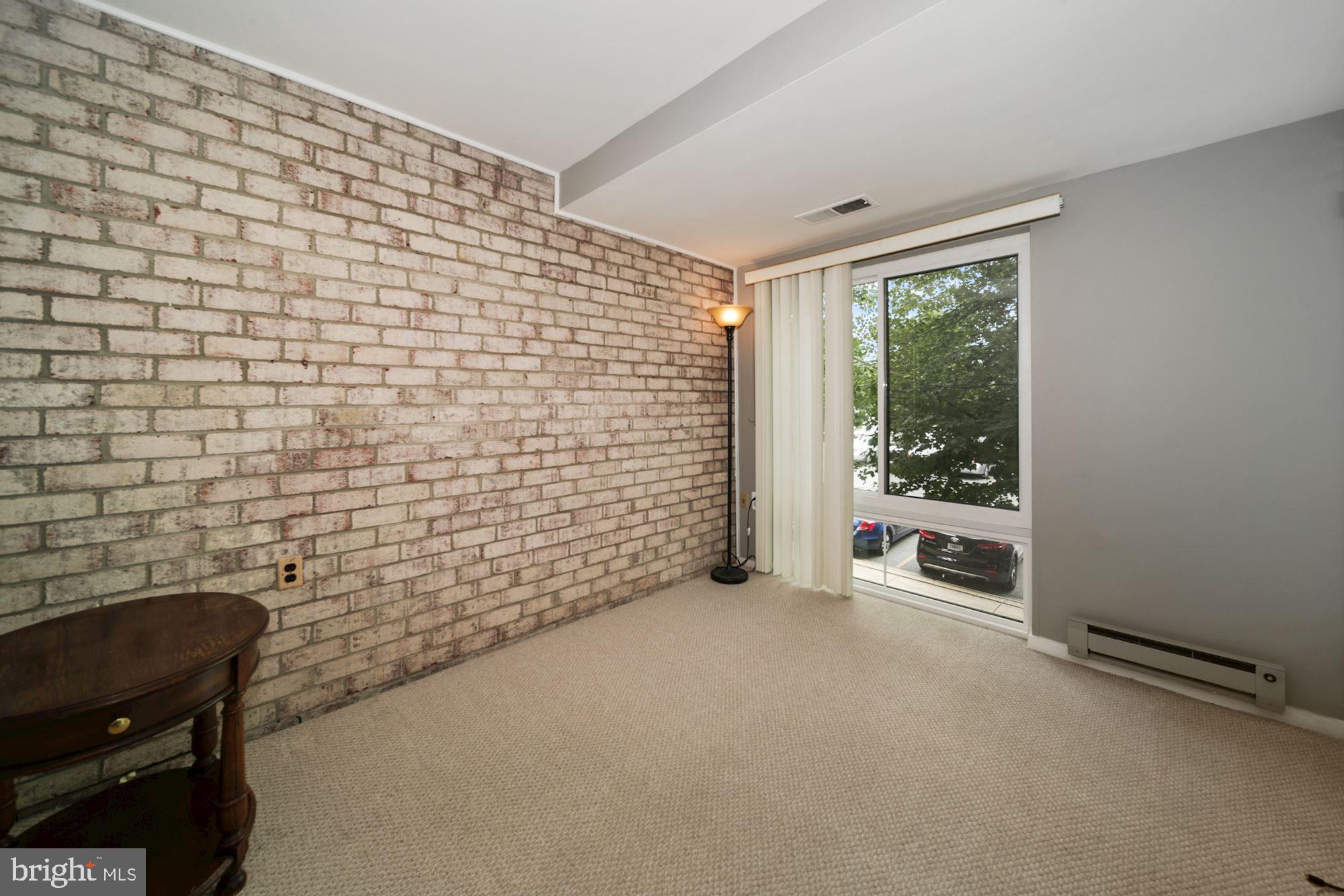 10026 Stedwick Road, Unit 204 Gaithersburg, MD 20886 - Photo 13 of 37 SPACIOUS DEN / OFFICE just off living room