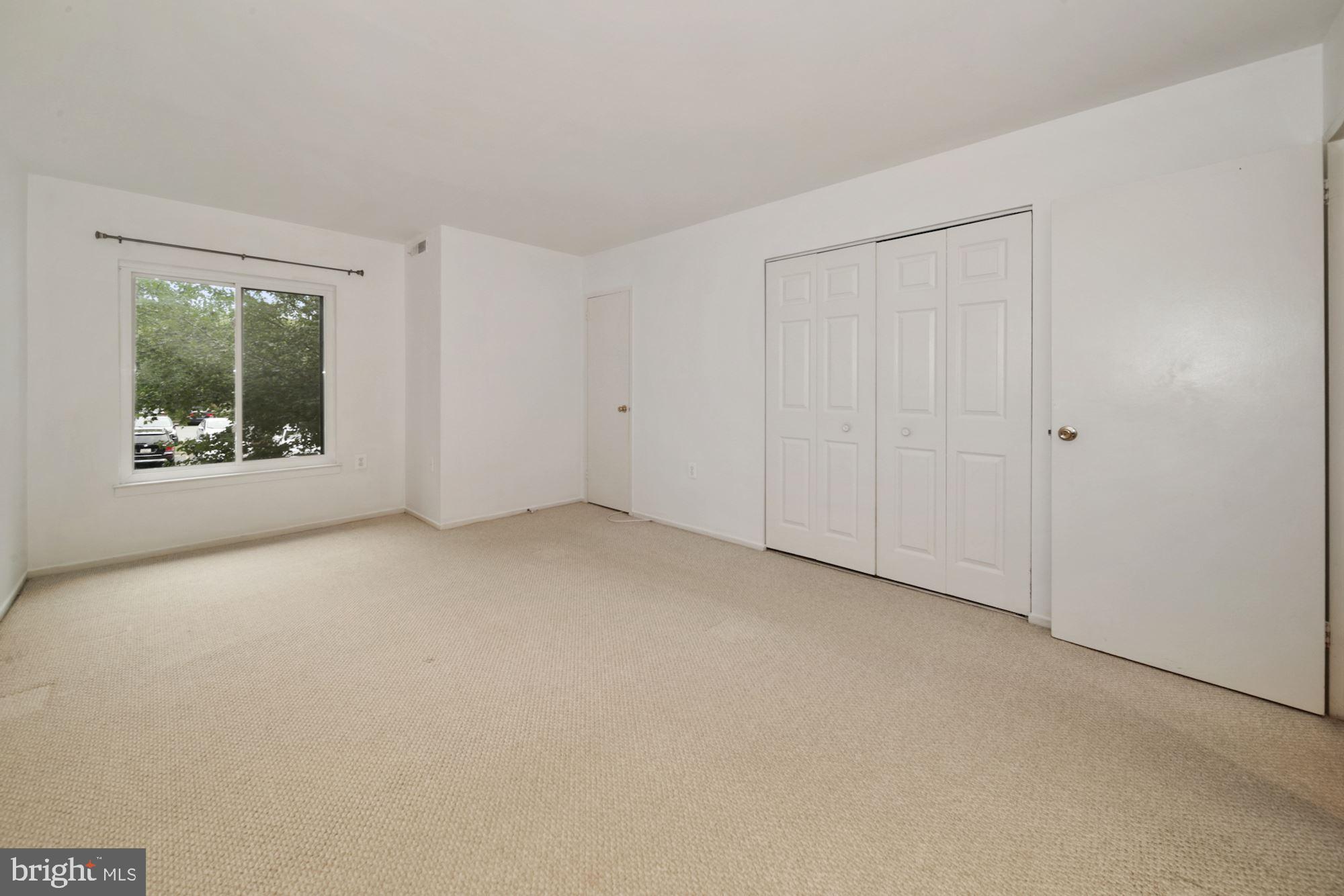 10026 Stedwick Road, Unit 204 Gaithersburg, MD 20886 - Photo 16 of 37 PLENTY!!! OF CLOSET SPACE IN THE OWNER'S SUITE
