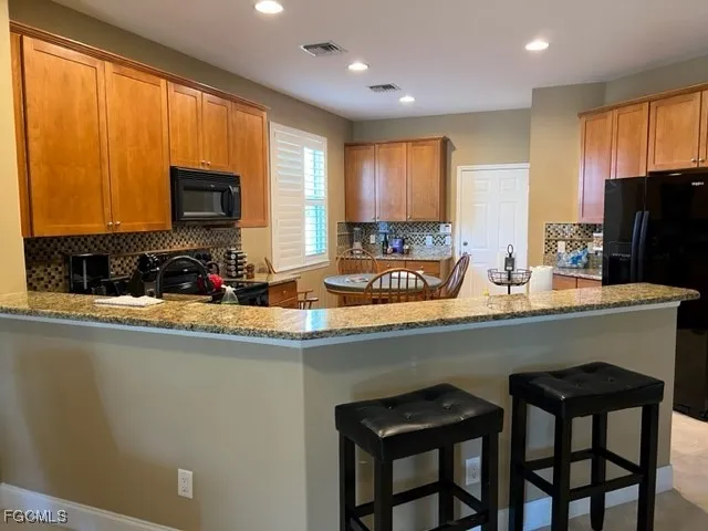 $5,200 | 10602 Camarelle Circle, Fort Myers, FL 33913