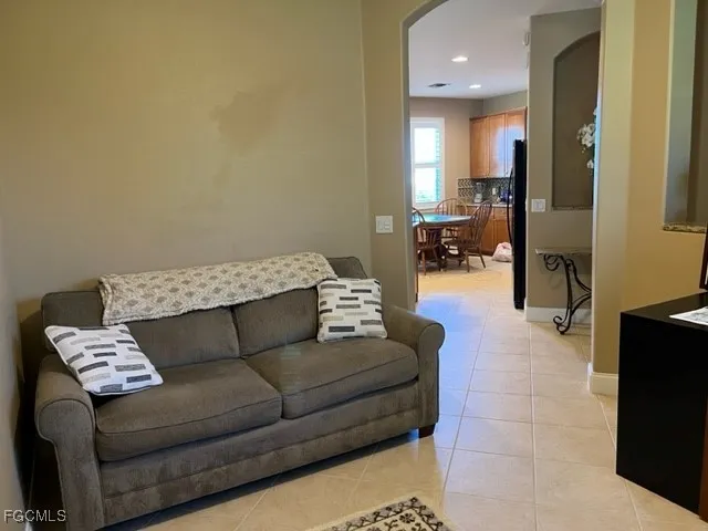 $5,200 | 10602 Camarelle Circle, Fort Myers, FL 33913