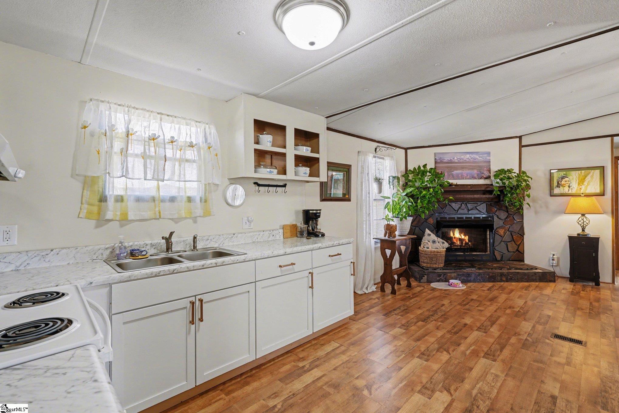 414 Latham Road Easley, SC 29640 - Photo 8 of 27