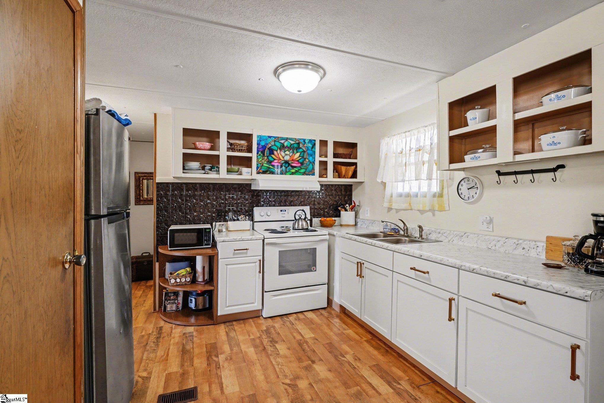 414 Latham Road Easley, SC 29640 - Photo 9 of 27