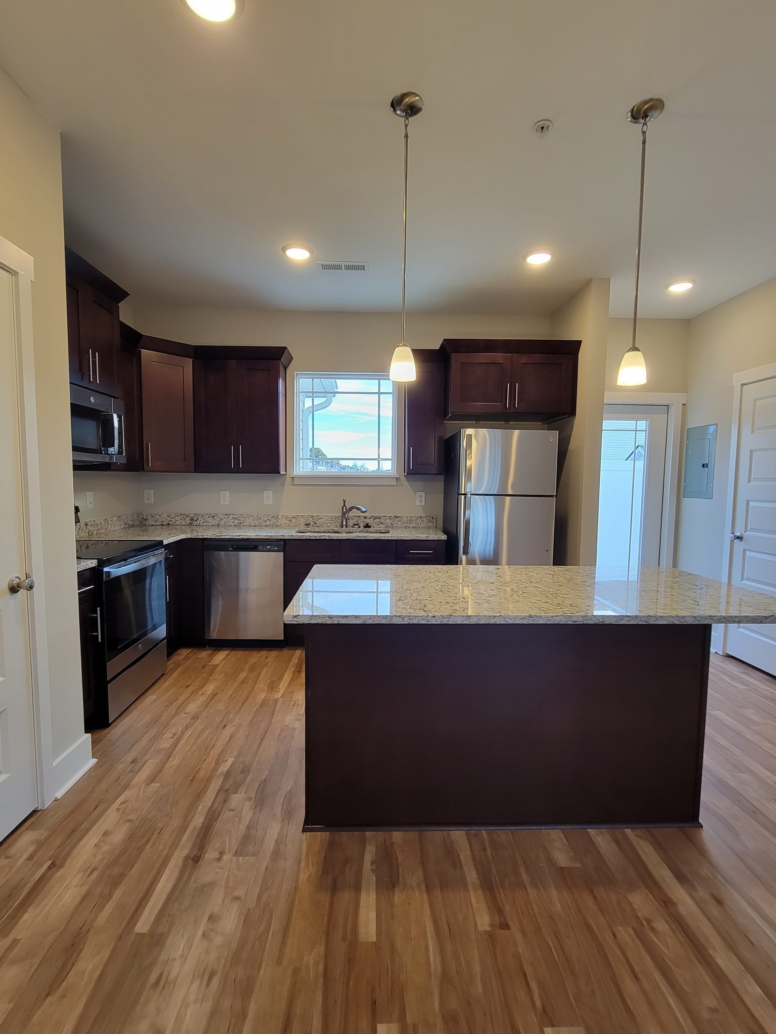 4000 Angelica Ct Spring Hill Spring Hill, TN 37174 - Photo 4 of 11