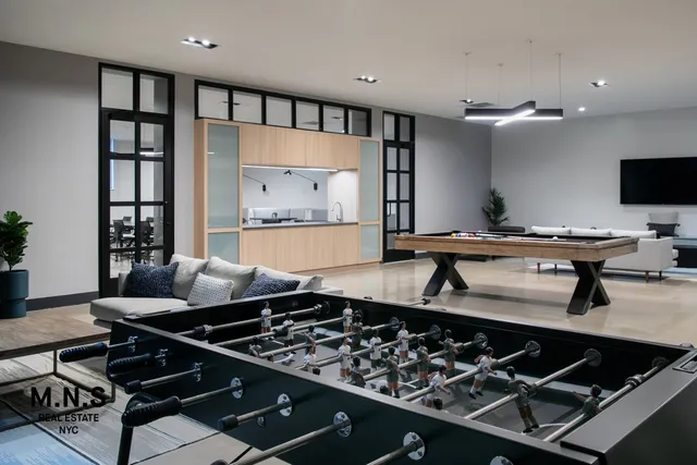 $2,957 | 176 Woodward Avenue, Unit 434 | Ridgewood