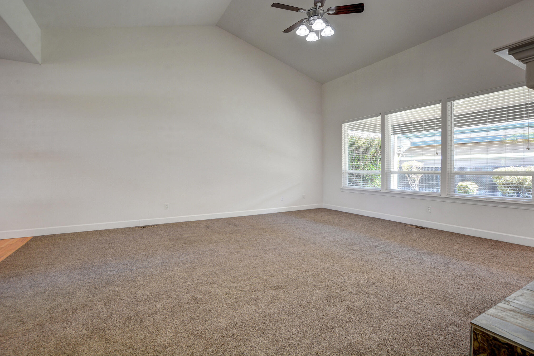 108 Sandridge Way Eagle Point, OR 97524 - Photo 20 of 55 DSC_6293_4_5Natural Custom Settings