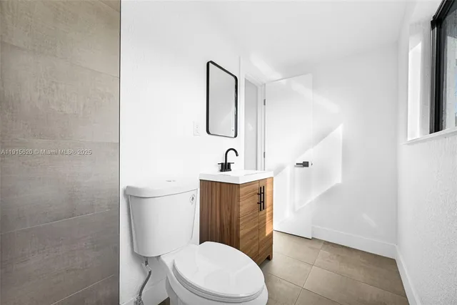 $550,000 | 2931 Northwest 190th Street, Miami Gardens, FL 33056