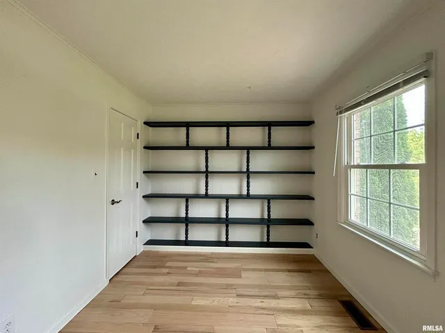 $339,900 | 317 South Lu Court, Carbondale, IL 62901