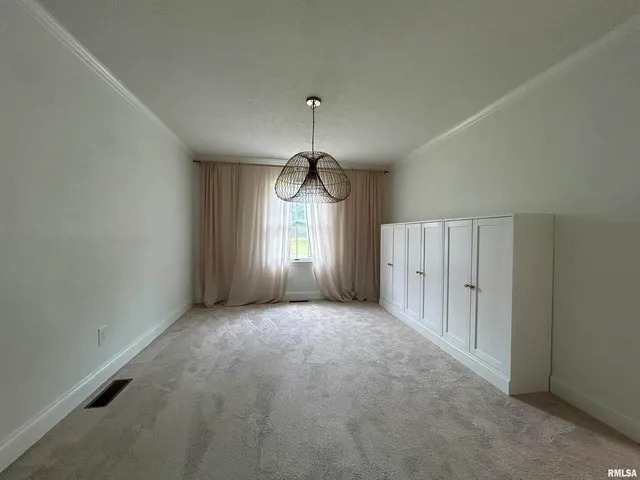 $339,900 | 317 South Lu Court, Carbondale, IL 62901