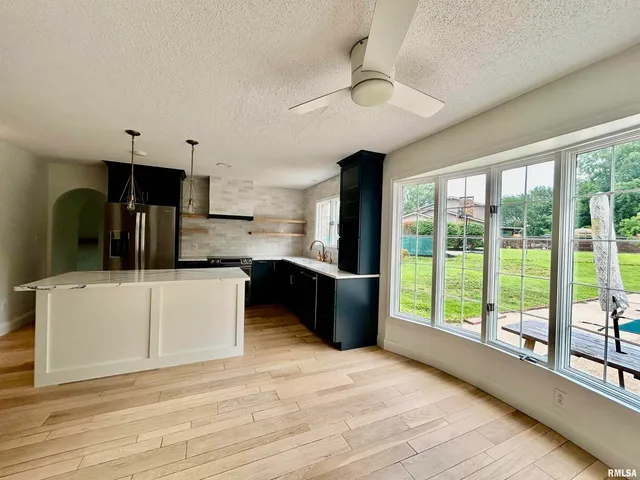 $339,900 | 317 South Lu Court, Carbondale, IL 62901