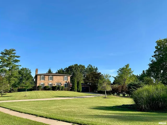 $339,900 | 317 South Lu Court, Carbondale, IL 62901