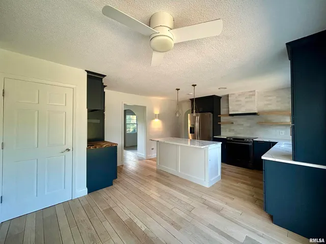 $339,900 | 317 South Lu Court, Carbondale, IL 62901