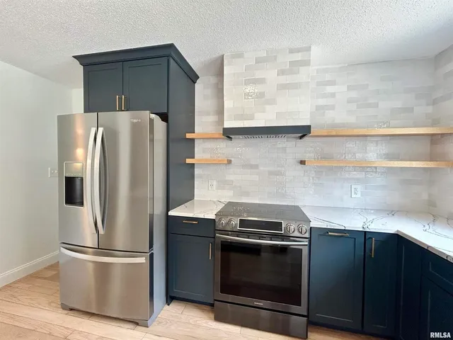 $339,900 | 317 South Lu Court, Carbondale, IL 62901