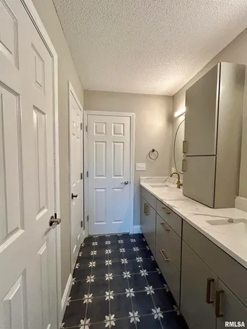 $339,900 | 317 South Lu Court, Carbondale, IL 62901