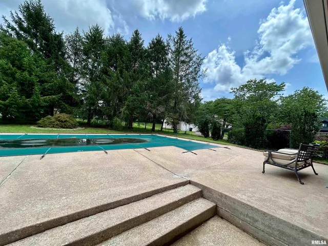 $339,900 | 317 South Lu Court, Carbondale, IL 62901