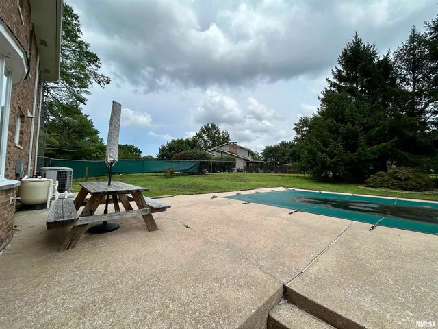 $339,900 | 317 South Lu Court, Carbondale, IL 62901