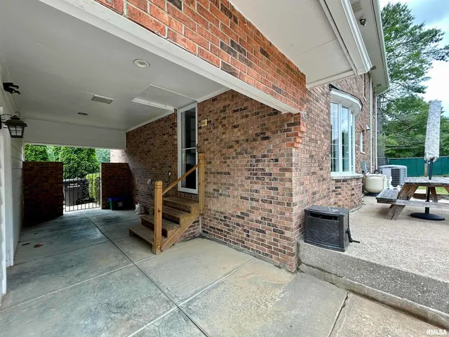 $339,900 | 317 South Lu Court, Carbondale, IL 62901