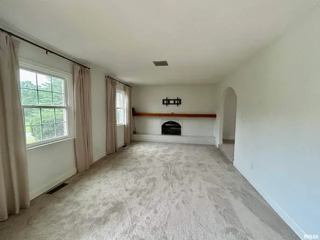 $339,900 | 317 South Lu Court, Carbondale, IL 62901