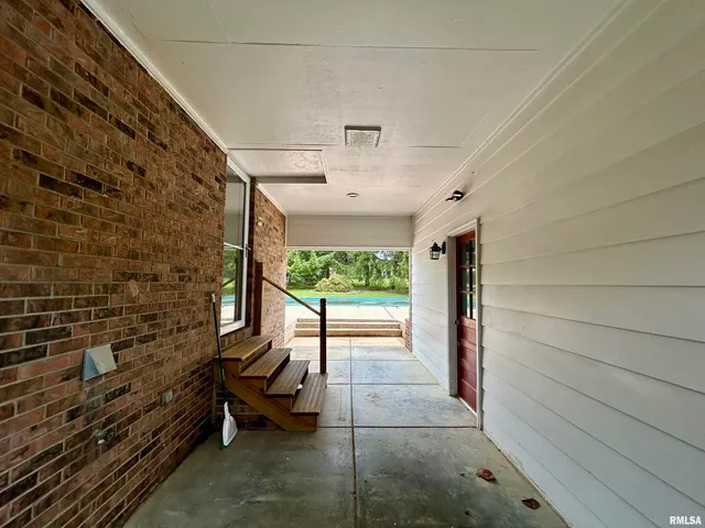 $339,900 | 317 South Lu Court, Carbondale, IL 62901